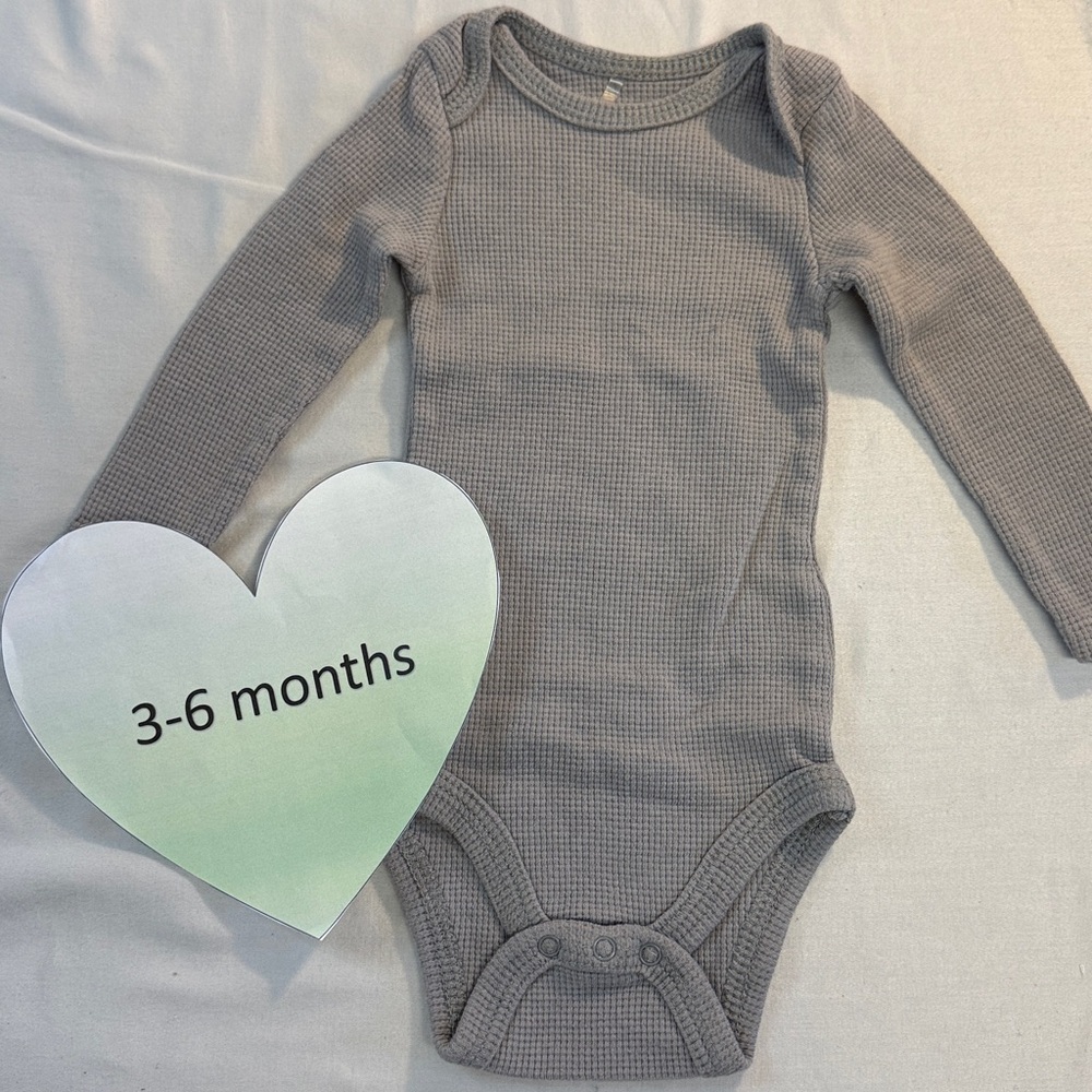 Moon Organics - Gray Long Sleeve Waffle Knit Baby Onesie Shirt